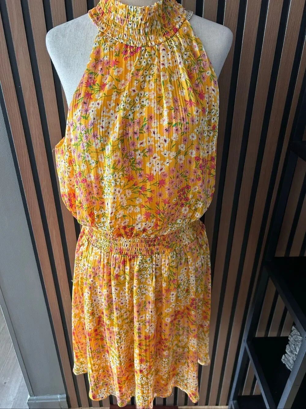 BCBG Paris Floral Halter Neck dress size M yellow flowery